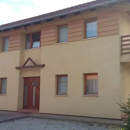 Apartament Bodzavirag